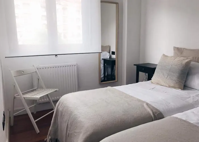 Lejlighed Muy Luminoso En San Mames